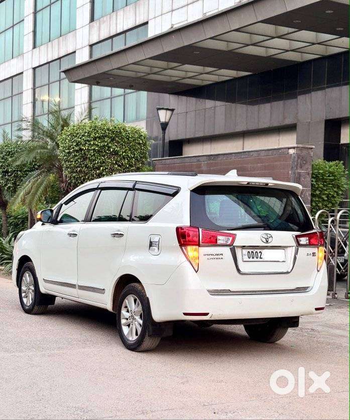 Toyota Innova Crysta 2.4 V, 2017, Diesel