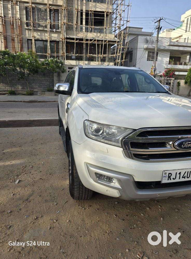Ford Endeavour 2.2 Titanium At 4x2, 2016, Diesel