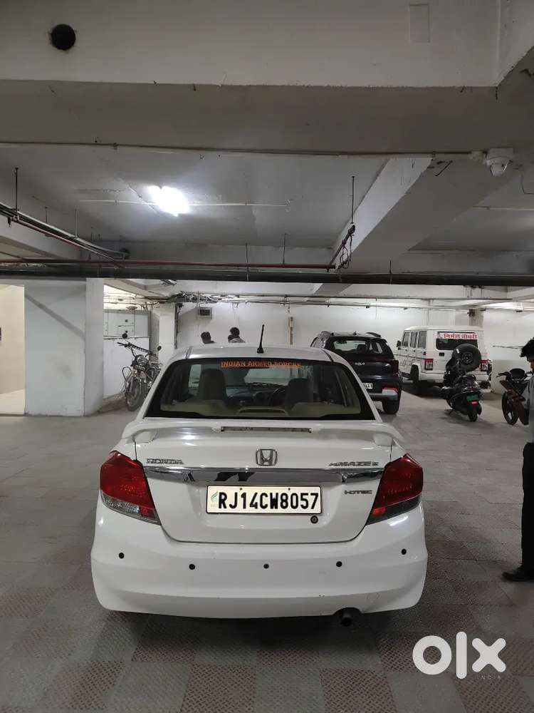 Honda Amaze Smt Diesel  Single Owner  Tafeta White