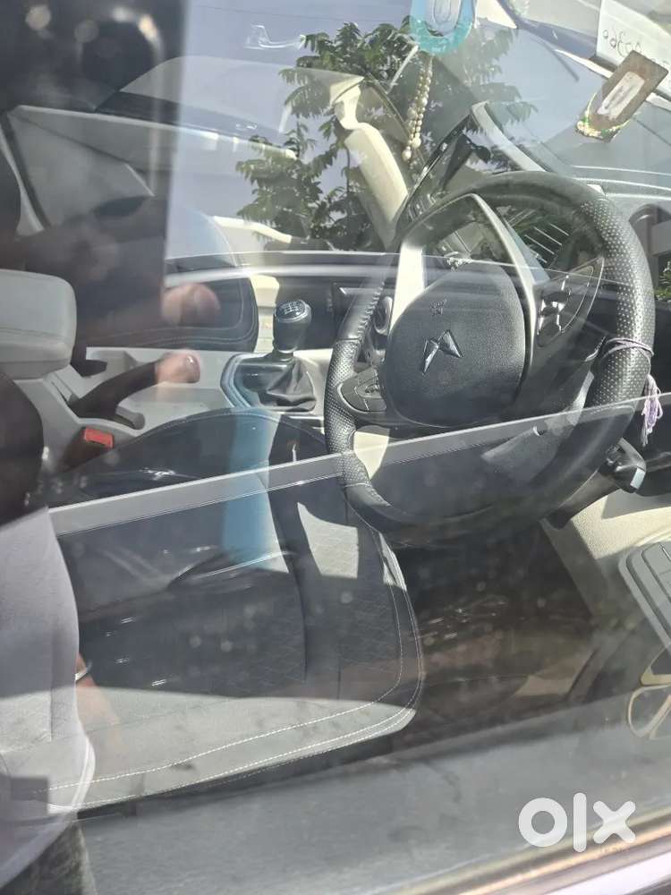 Mahindra Xuv300 Turbosport 2023 Petrol 20000 Km Driven