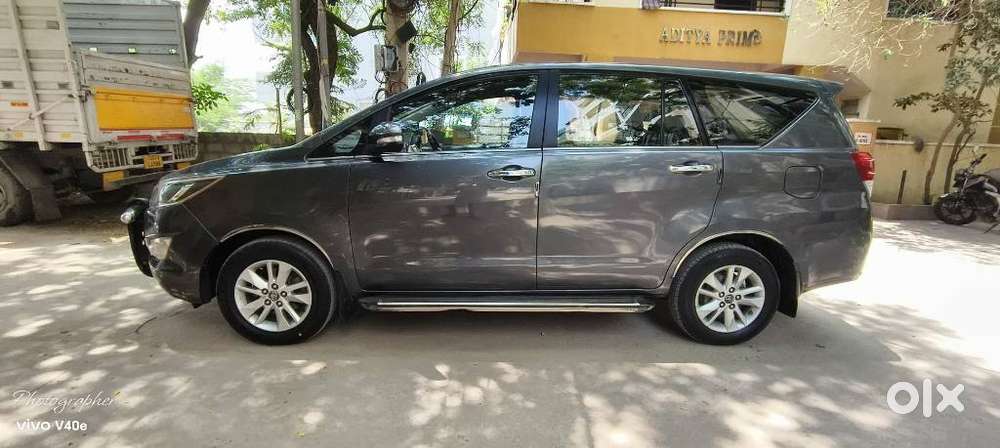 Toyota Innova Crysta 2.4 V 7 Str, 2016, Diesel