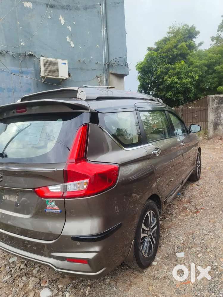Maruti Suzuki Ertiga 2023 Zxi Cng