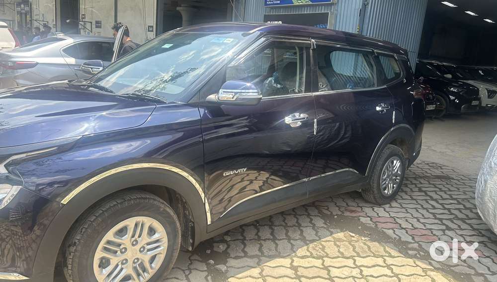 Kia Carens G1.5 6mt Gravity, 2024, Petrol