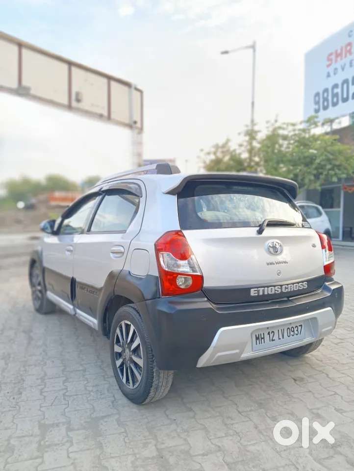Toyota Etios Cross 1.2l G, 2015, Petrol