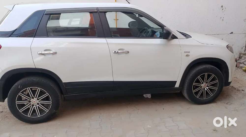 Maruti Suzuki Brezza 2017 Diesel 73000 Km Driven