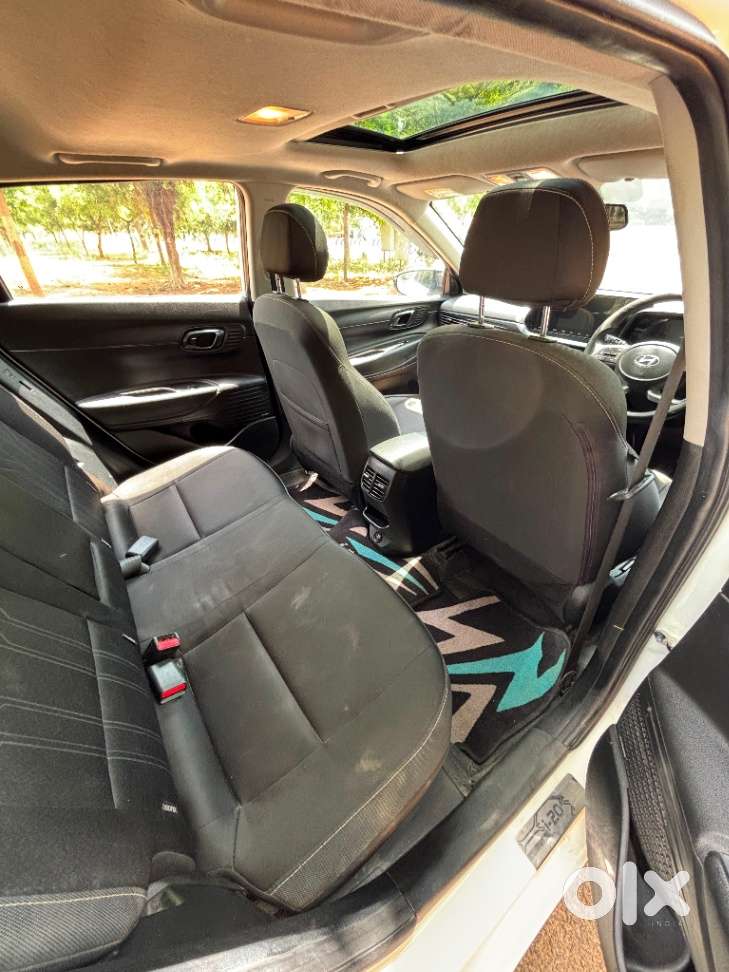 Hyundai I20 Asta (o) 1.2 Mt, 2023, Petrol