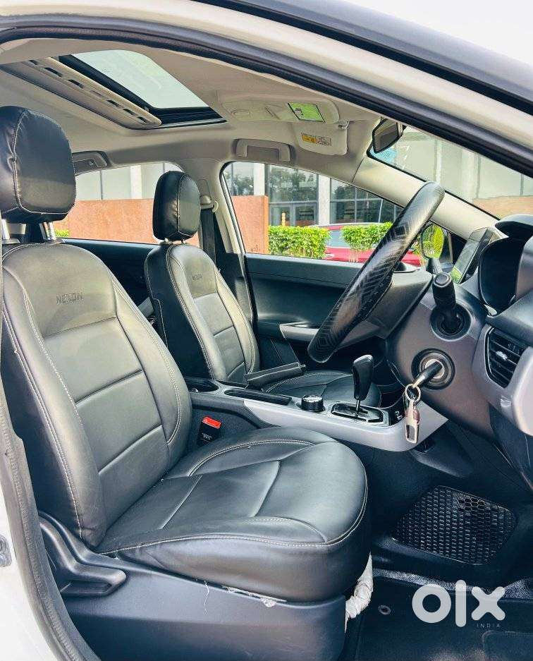 Tata Nexon 1.5 Revotorq Xma Amt (s), 2022, Petrol