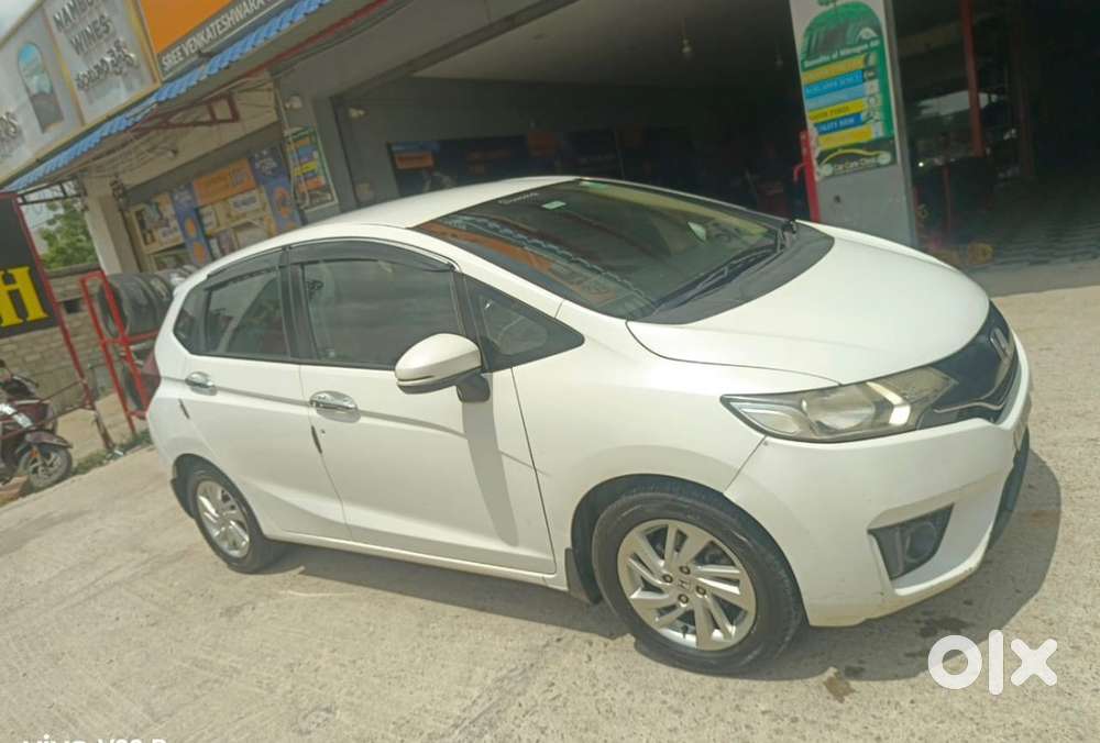 Honda Jazz Diesel Manual 2015 Km Driven