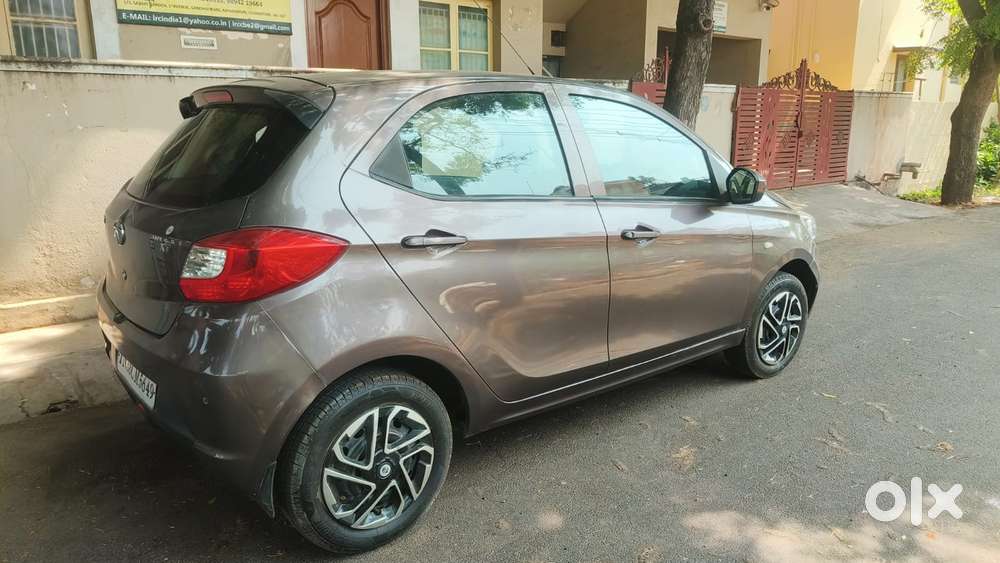 Tata Tiago, 2018, Petrol