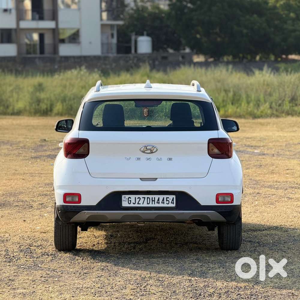 Hyundai Venue 1.2 S Plus, 2020, Petrol