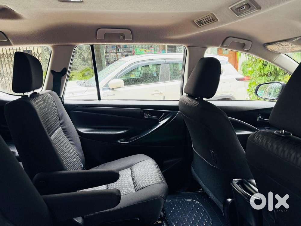 Toyota Innova Crysta [2020-ongoing] 2.7 Gx At 7 Str, 2021, Petrol