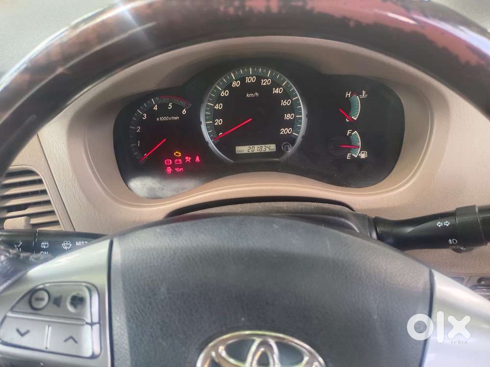 Toyota Innova 2.5 Z Diesel 7 Seater, 2015, Diesel