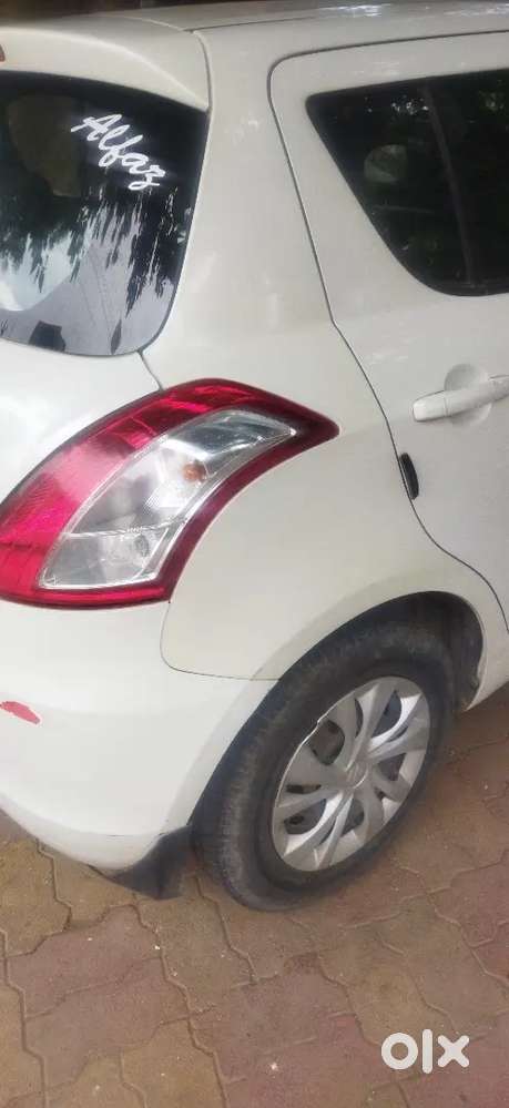 Maruti Suzuki Swift 2016 Cng & Hybrids 45000 Km Driven