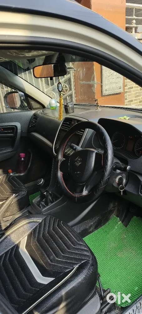 Maruti Suzuki Brezza 2017 Diesel Well Maintained