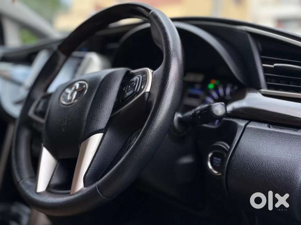 Toyota Innova Crysta [2020-ongoing] 2.4 Zx 7 Str, 2023, Diesel