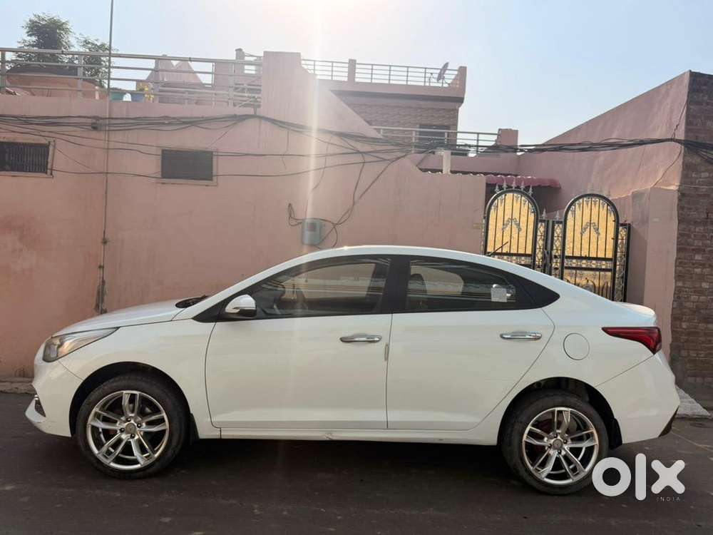 Hyndai Verna Family Car 2018