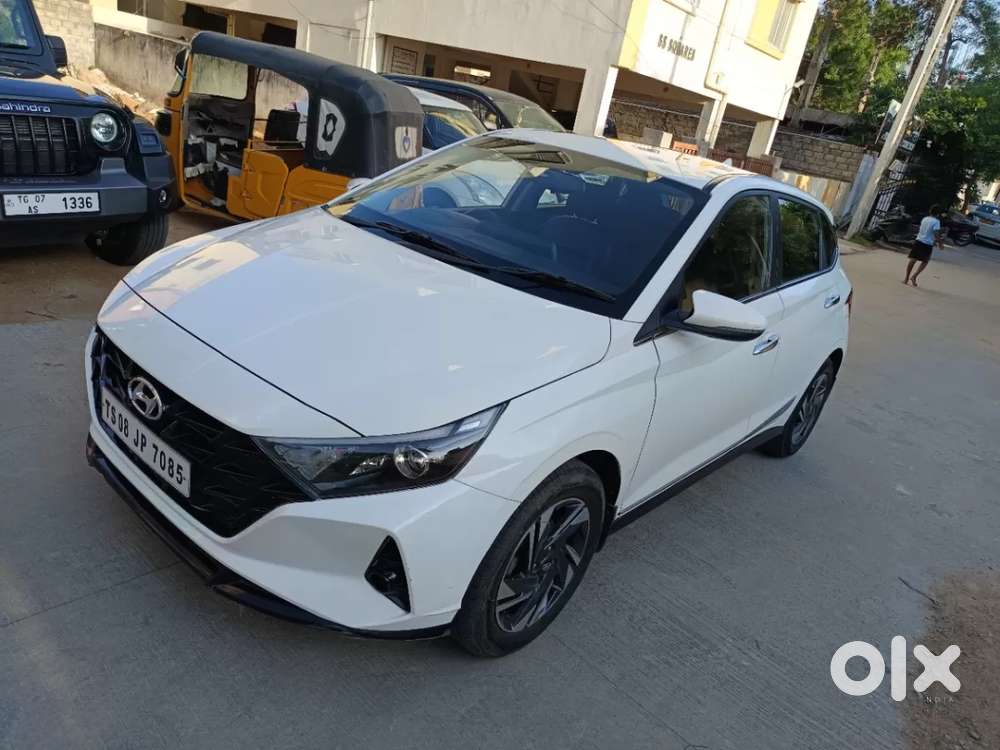 Hyundai I20 Asta (o) 1.2 Mt, 2023, Petrol