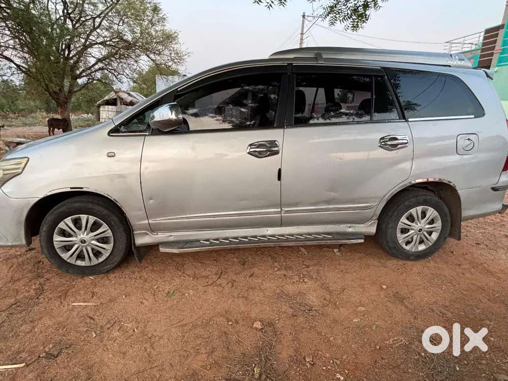 Toyota Innova 2013