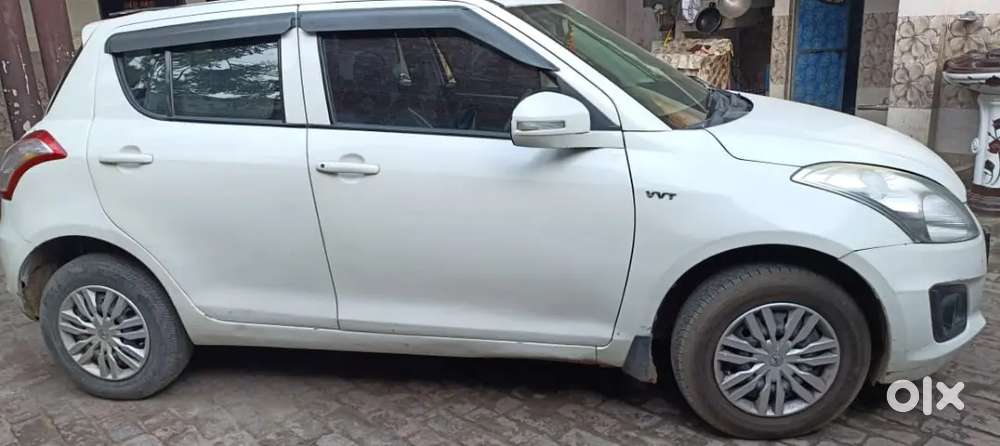 Maruti Suzuki Swift Vxi 2016