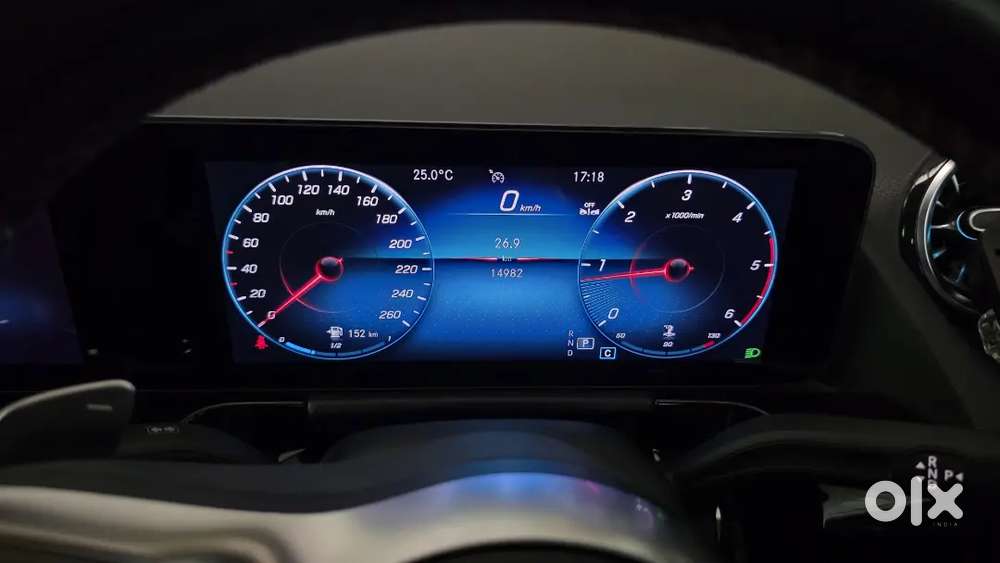 Mercedes Benz Gla4matic Amg Line Showroom Mint Condition