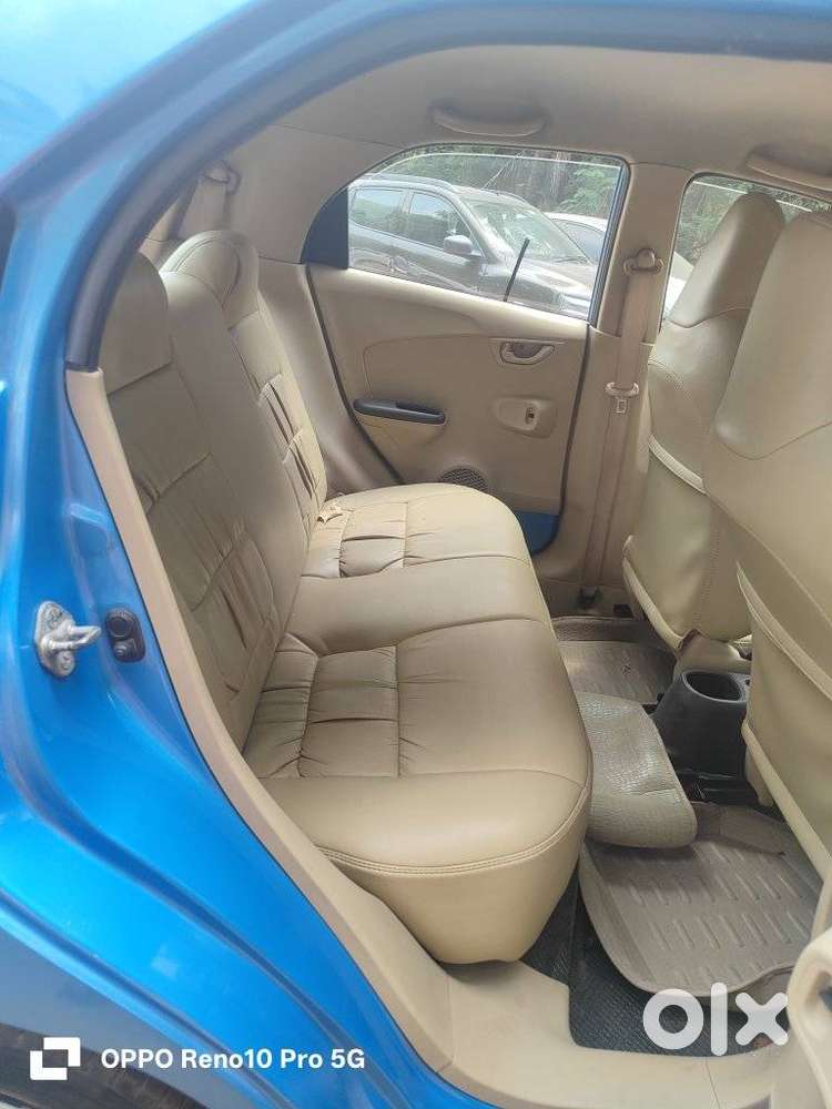 Honda Brio 2011-2013 V Mt, 2013, Petrol