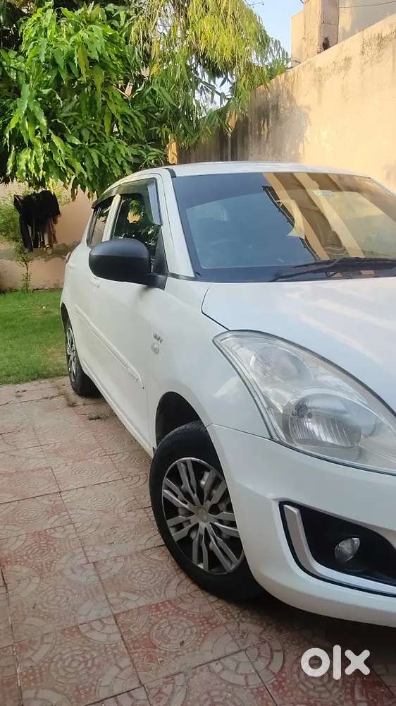 Maruti Suzuki Swift 2017 Cng & Hybrids 80000 Km Driven