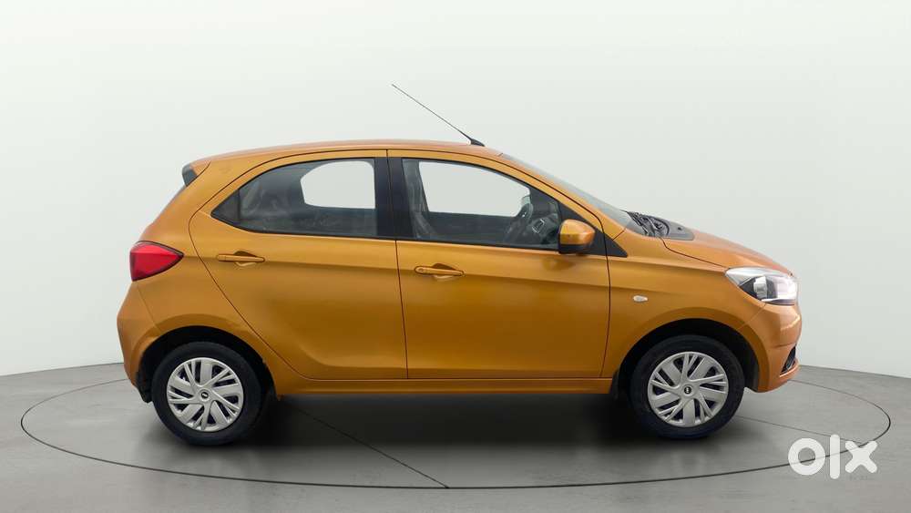 Tata Tiago 1.2 Revotron Xt, 2016, Petrol