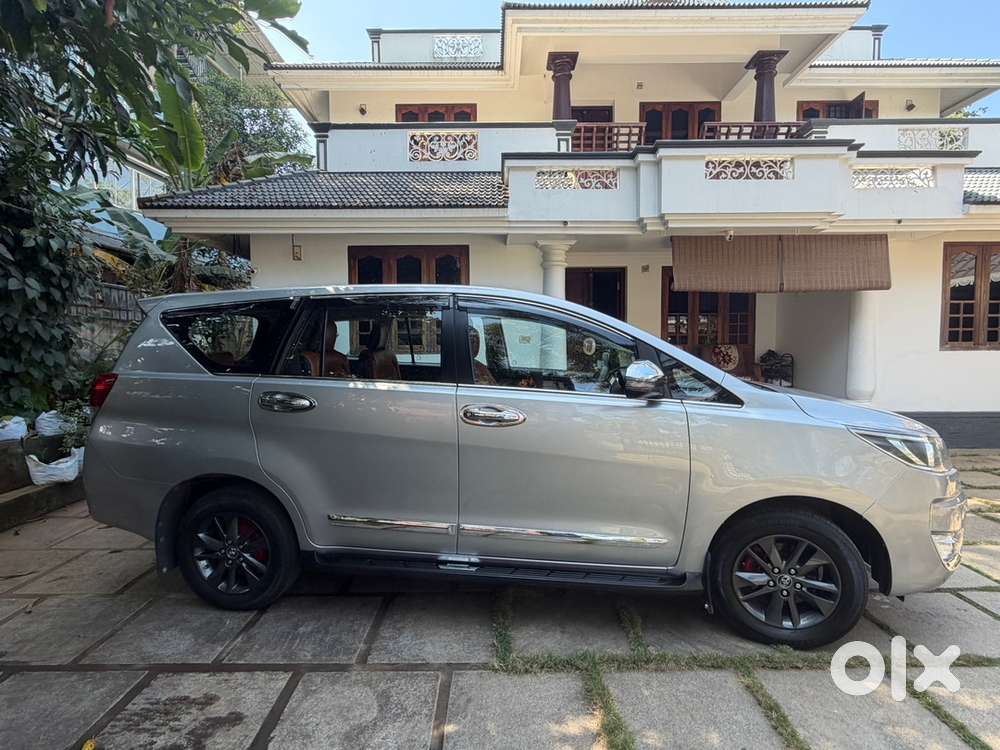 Toyota Innova Crysta 2018 Diesel Well Maintained