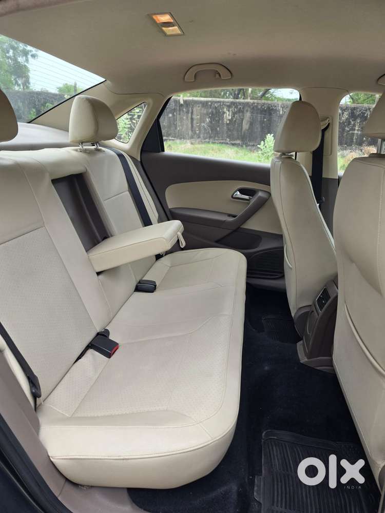 Skoda Rapid [ ] 1.6 Style Plus Mpi At, 2016, Petrol