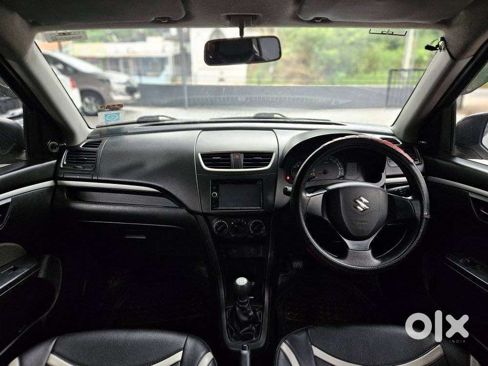 Maruti Suzuki Swift Lxi Optional-o, 2017, Petrol
