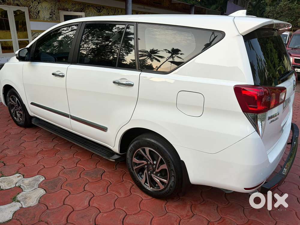 Toyota Innova Crysta [2020-ongoing] 2.4 Gx At 7 Str, 2021, Diesel