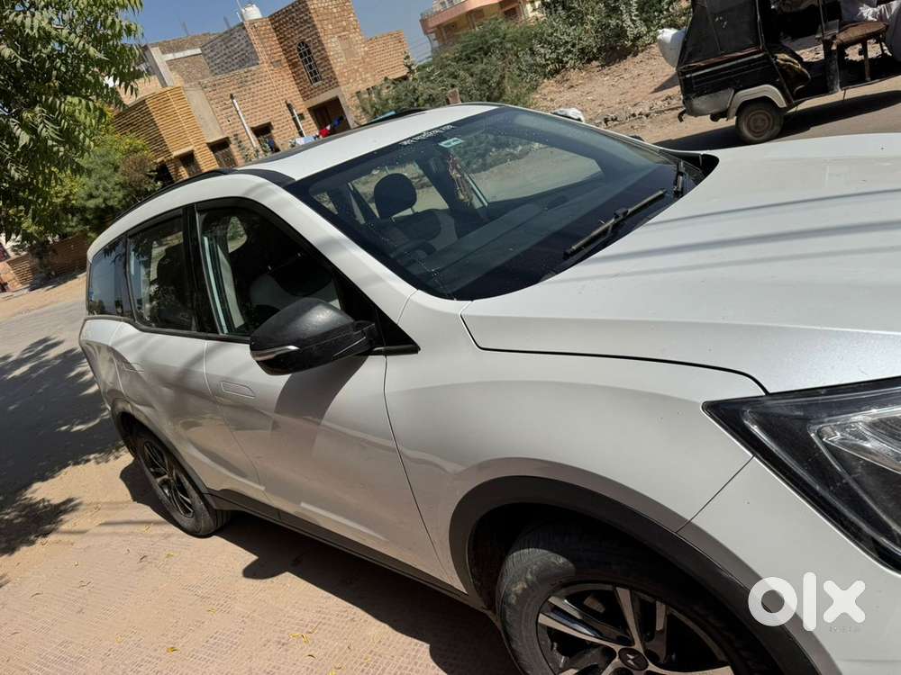 Mahindra Xuv700 2022 Suv