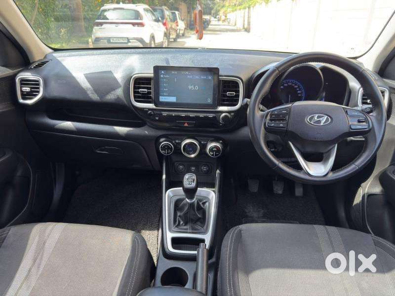 Hyundai Venue 2020 Petrol Good Condition