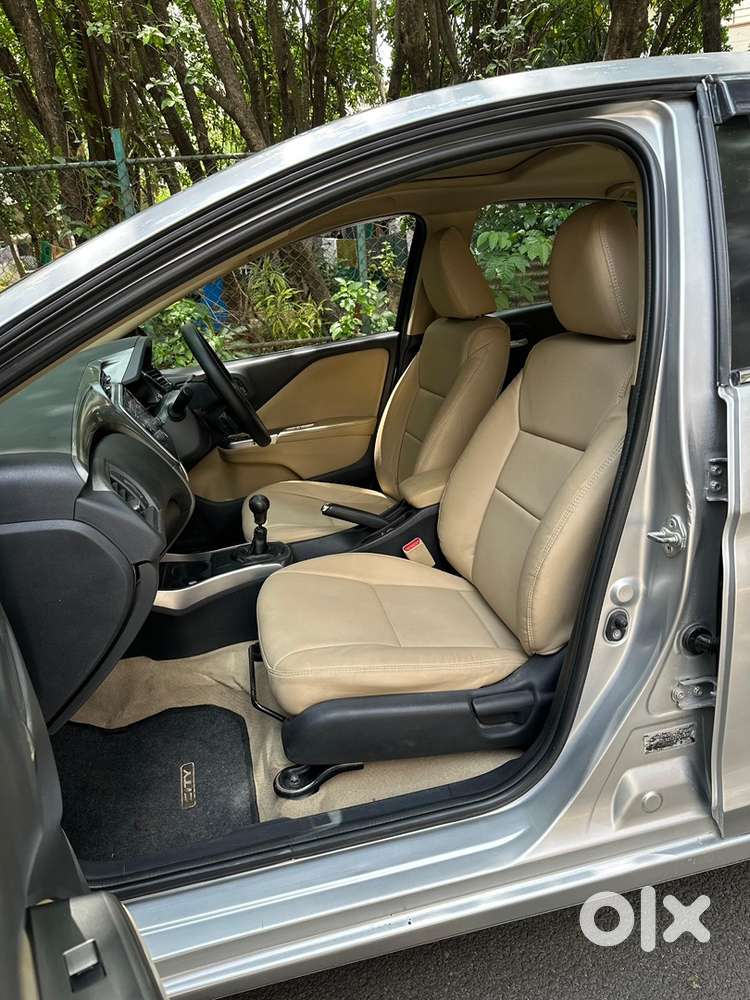 Honda City Petrol 2016 Sunroof Car