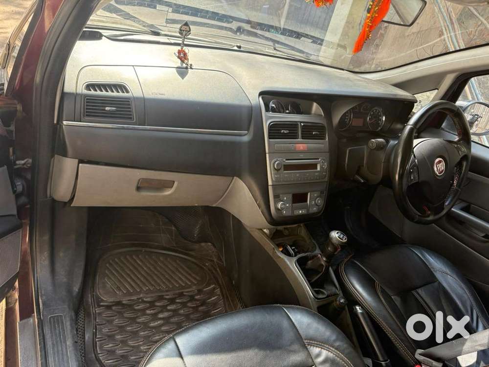 Fiat Grande Punto 2014 Diesel 80000 Km Driven