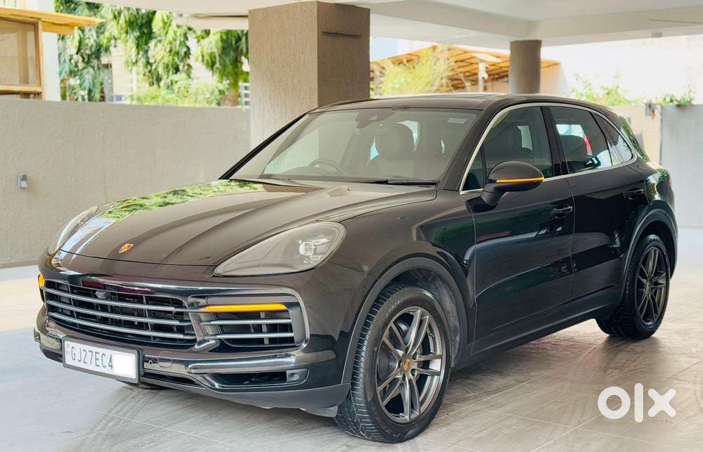Porsche Cayenne Base, 2023, Petrol