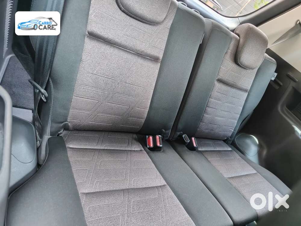 Toyota Innova Hycross 2.0 Vx Hybrid 8 Str, 2024, Petrol