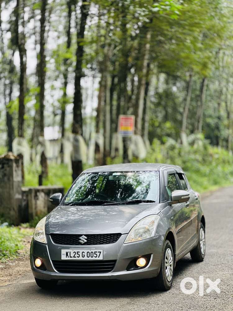 Maruti Suzuki Swift Vxi + Manual, 2014, Petrol