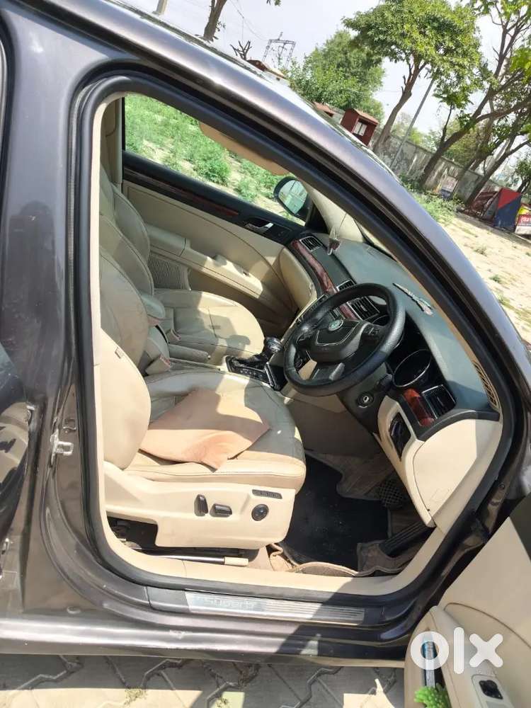 Alloy Tyre Passing 5 Month Sunroof Music System