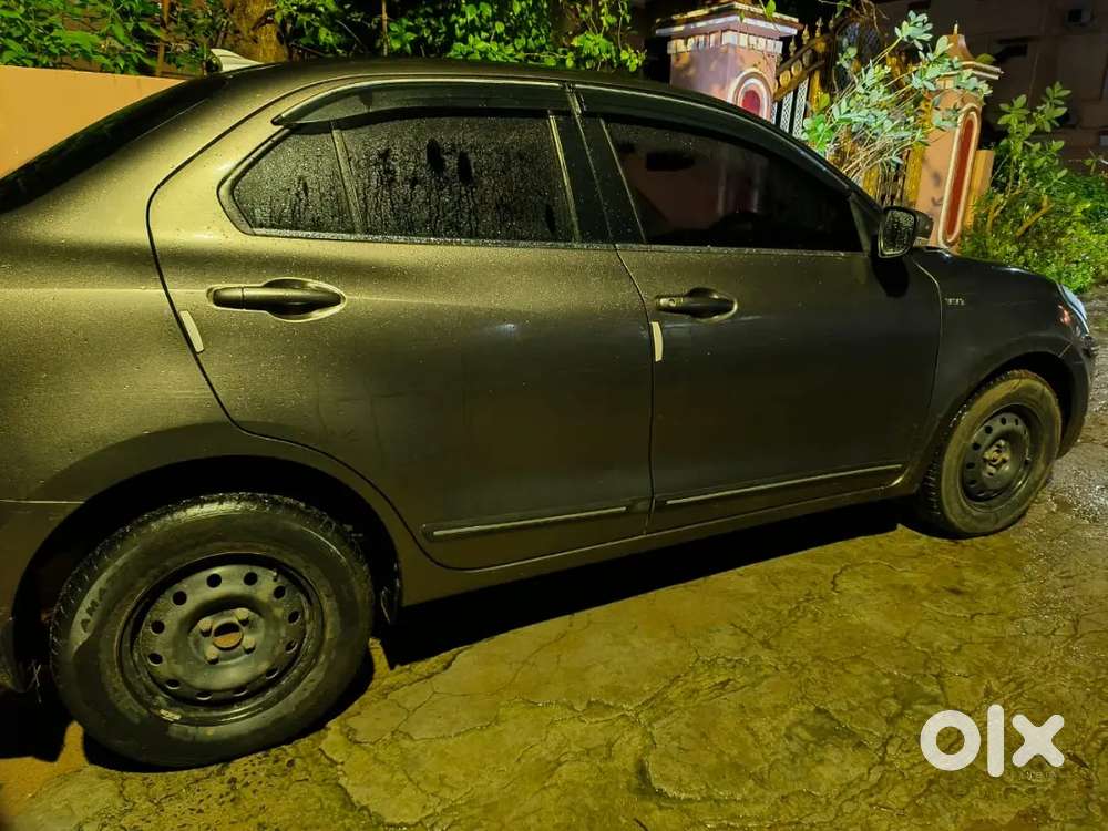Maruti Suzuki Dzire 7 Petrol Good Condition