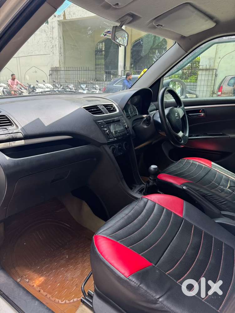Maruti Suzuki Swift Vxi + Manual, 2017, Petrol