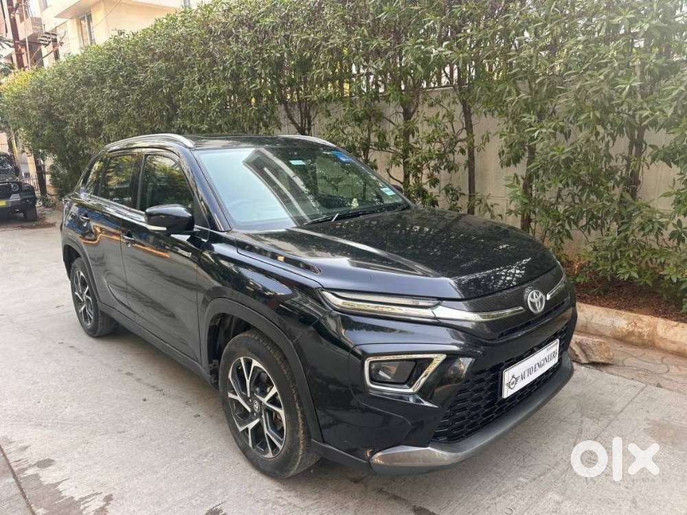 Toyota Urban Cruiser Hyryder 1.5 V Hybrid, 2023, Petrol