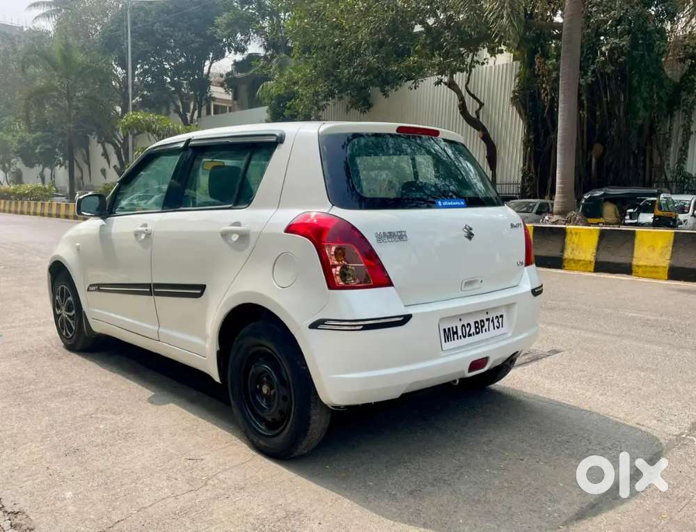 Maruti Suzuki Swift 2010 Petrol 60350 Km Driven