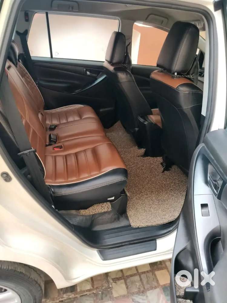 Toyota Innova Crysta 2023