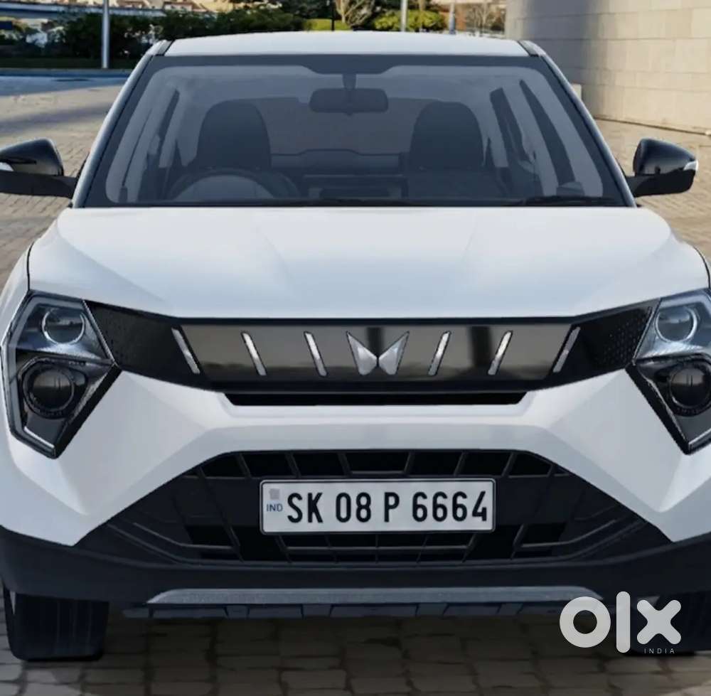 Mahindra Xuv 3xo Mx2 Pro At 2025 Petrol Well Maintained