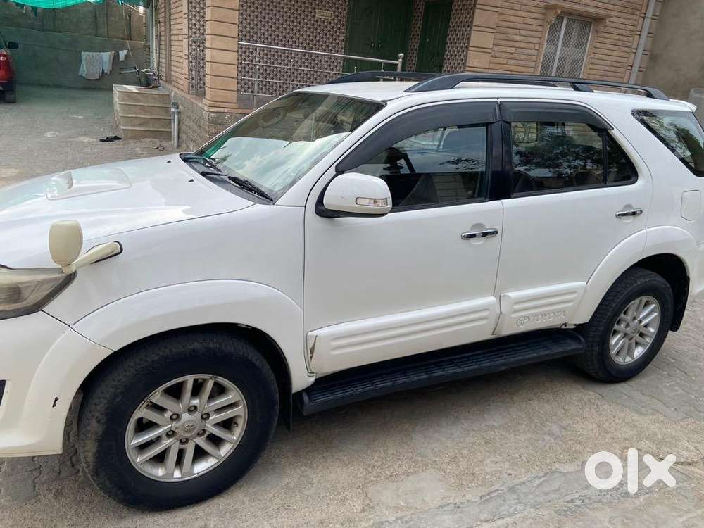 Toyota Fortuner 2013 Diesel Well Maintained