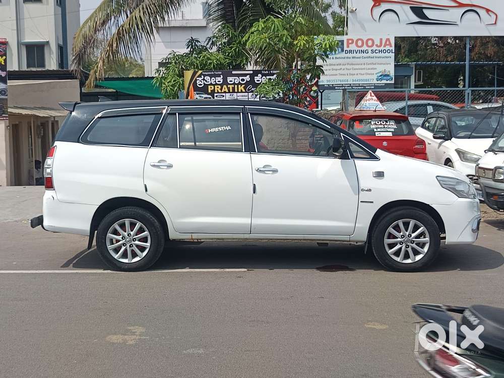 Toyota Innova 2009-2011 2.5 E 7 Str, 2008, Diesel