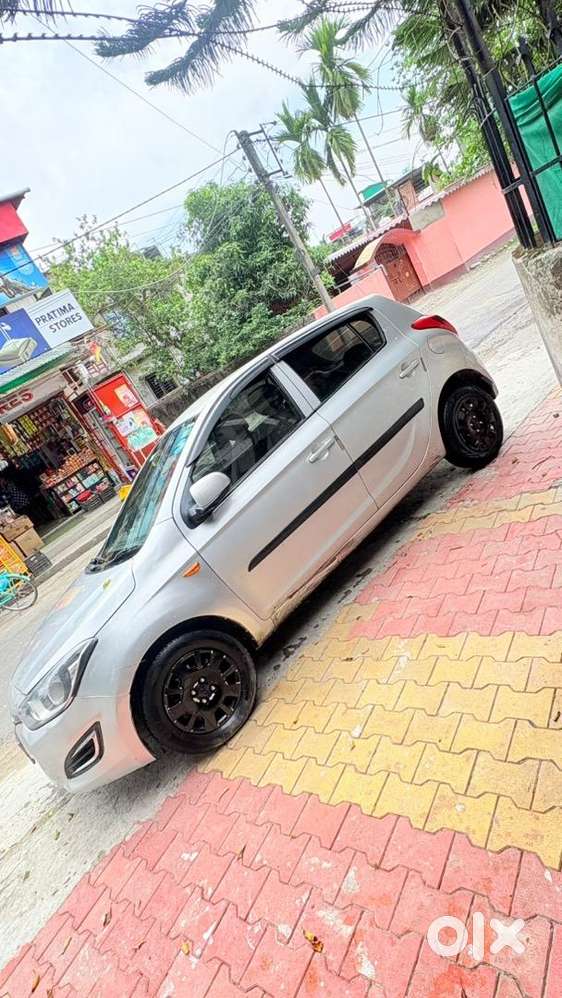 Hyundai I20 2012 Petrol 60000 Km Driven