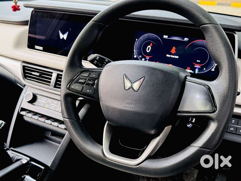 Mahindra Xuv700 2.2 Ax 5 Diesel Mt 7 Str, 2022, Diesel