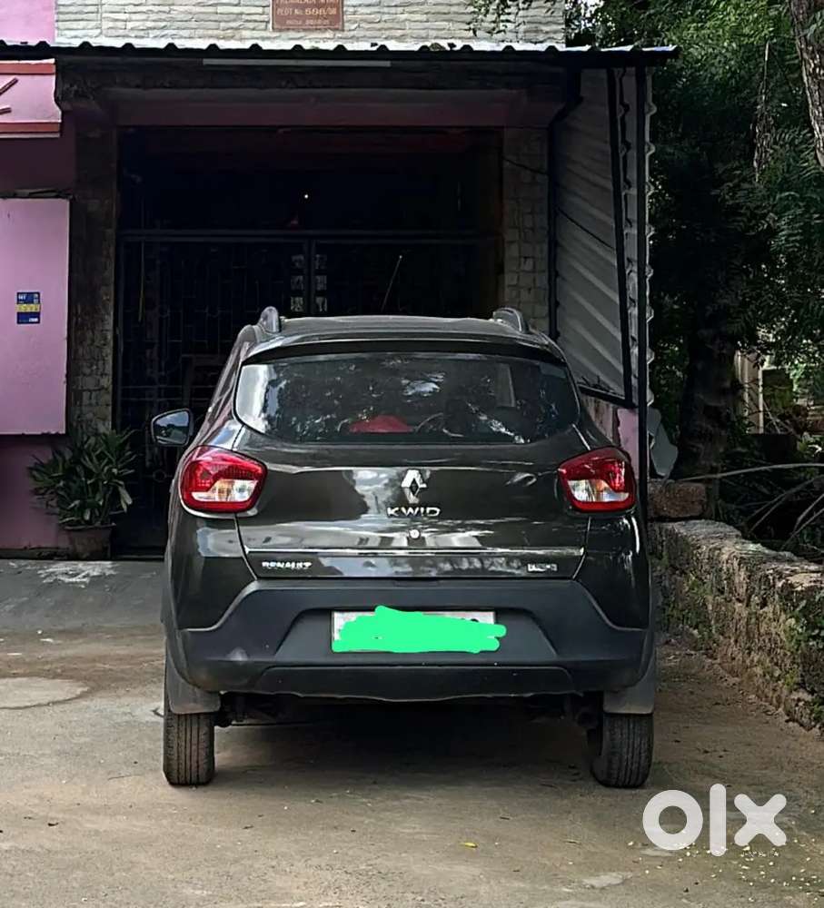 Renault Kwid
R Option